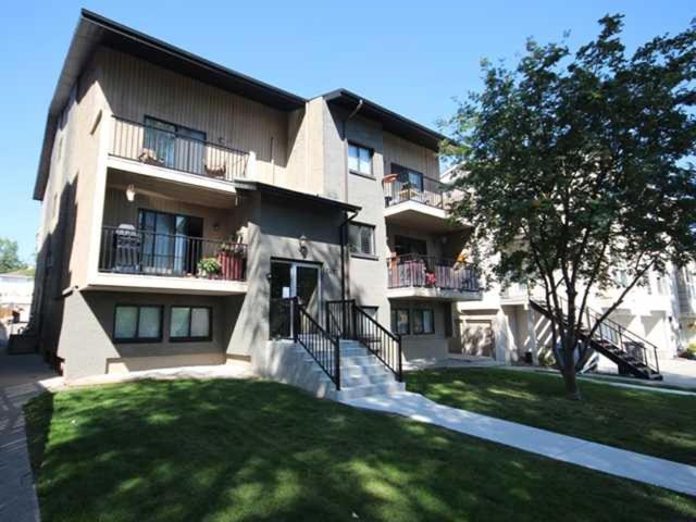 Cozy 2-Bedroom Condo Near Downtown, With Laundry, Parking, Balcony YYC Eksteriør billede